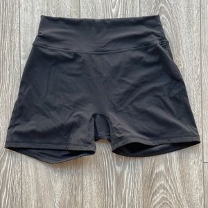 Buff bunny legacy shorts